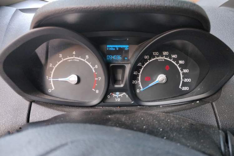 Used Ford EcoSport 2013 1.5L Manual Comfort Model Instrument Cluster