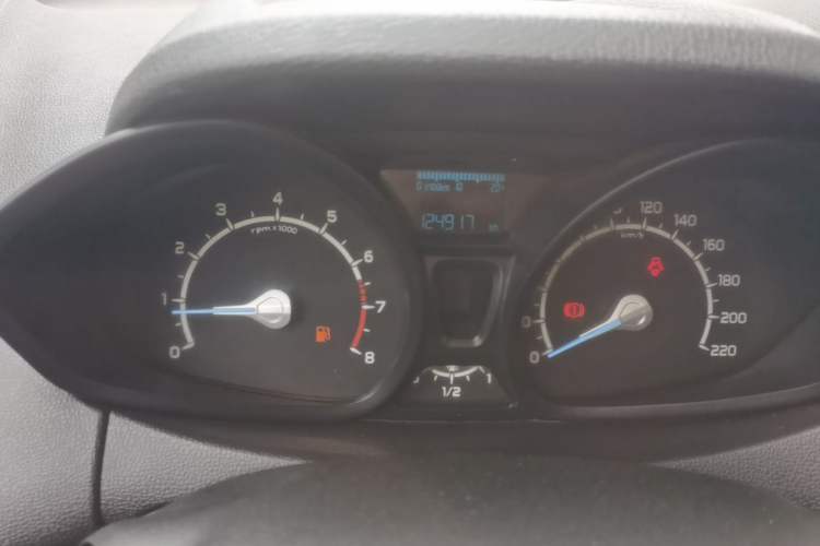 Used Ford EcoSport 2013 1.5L Manual Comfort Model Instrument Cluster