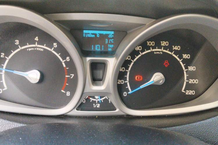 Used Ford EcoSport 2013 1.5L Manual Luxury Model Instrument Cluster