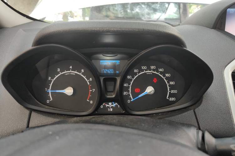 Used Ford EcoSport 2013 1.5L Manual Fashion Model Instrument Cluster
