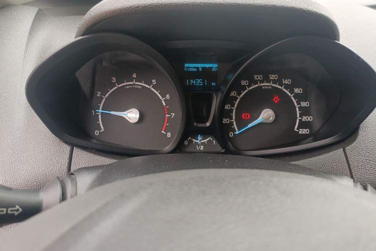 Used Ford EcoSport 2013 1.5L Manual Comfort Model Instrument Cluster