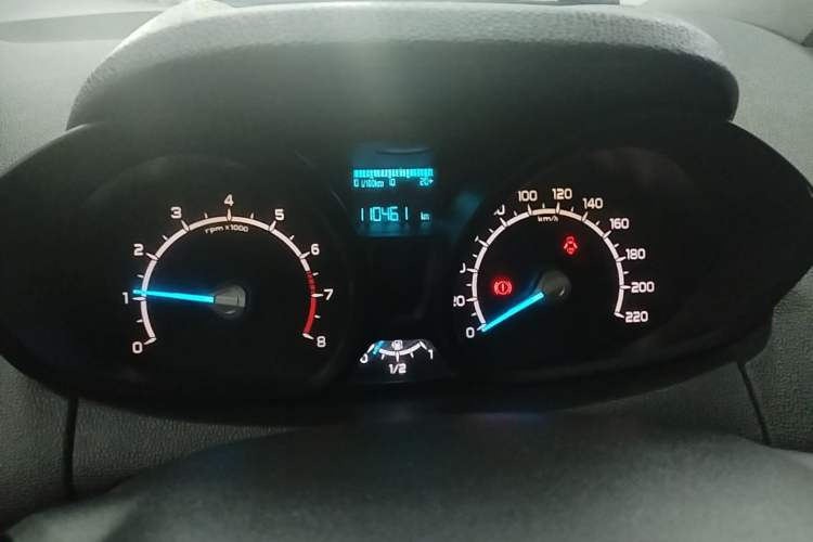 Used Ford EcoSport 2013 1.5L Manual Fashion Model Instrument Cluster