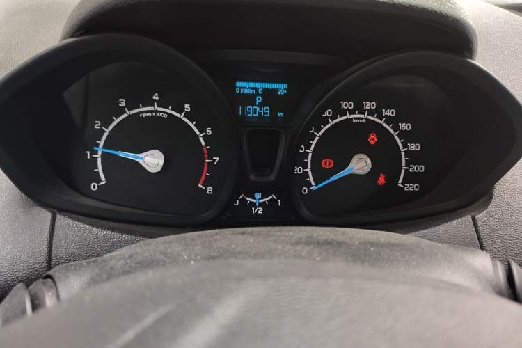 Used Ford EcoSport 2013 1.5L Automatic Fashion Model Instrument Cluster