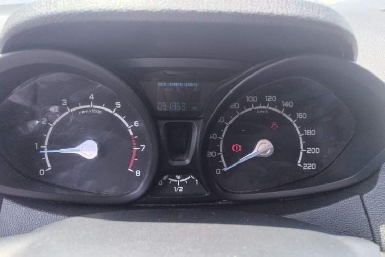 Used Ford EcoSport 2013 1.5L Manual Fashion Model Instrument Cluster