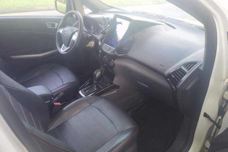 Used Ford EcoSport 2013 1.5L Automatic Fashion Model Interior 1