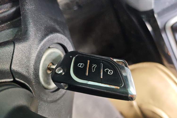 Used Ford EcoSport 2013 1.5L Automatic Fashion Model Interior 1