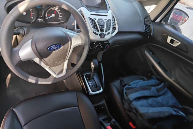 Used Ford EcoSport 2013 1.5L Automatic Fashion Model Interior 2
