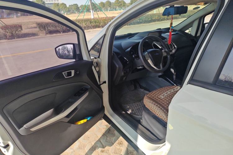 Used Ford EcoSport 2013 1.5L Automatic Fashion Model Interior 3