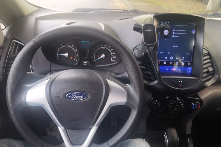 Used Ford EcoSport 2013 1.5L Automatic Fashion Model Interior 3