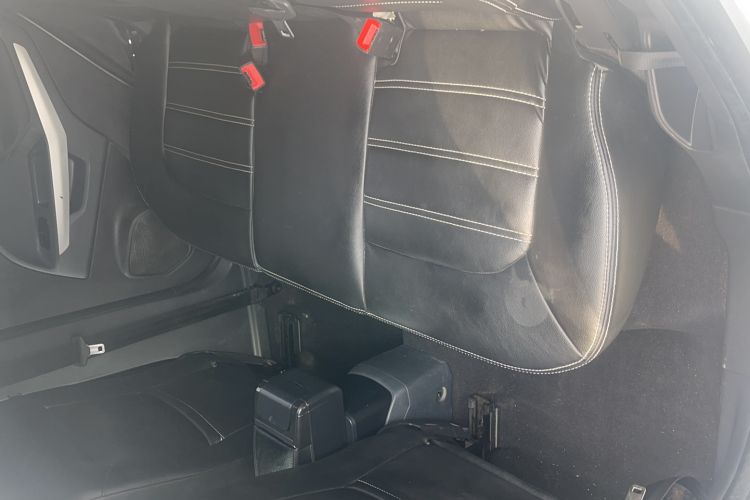 Used Ford EcoSport 2013 1.5L Manual Fashion Model Interior 3
