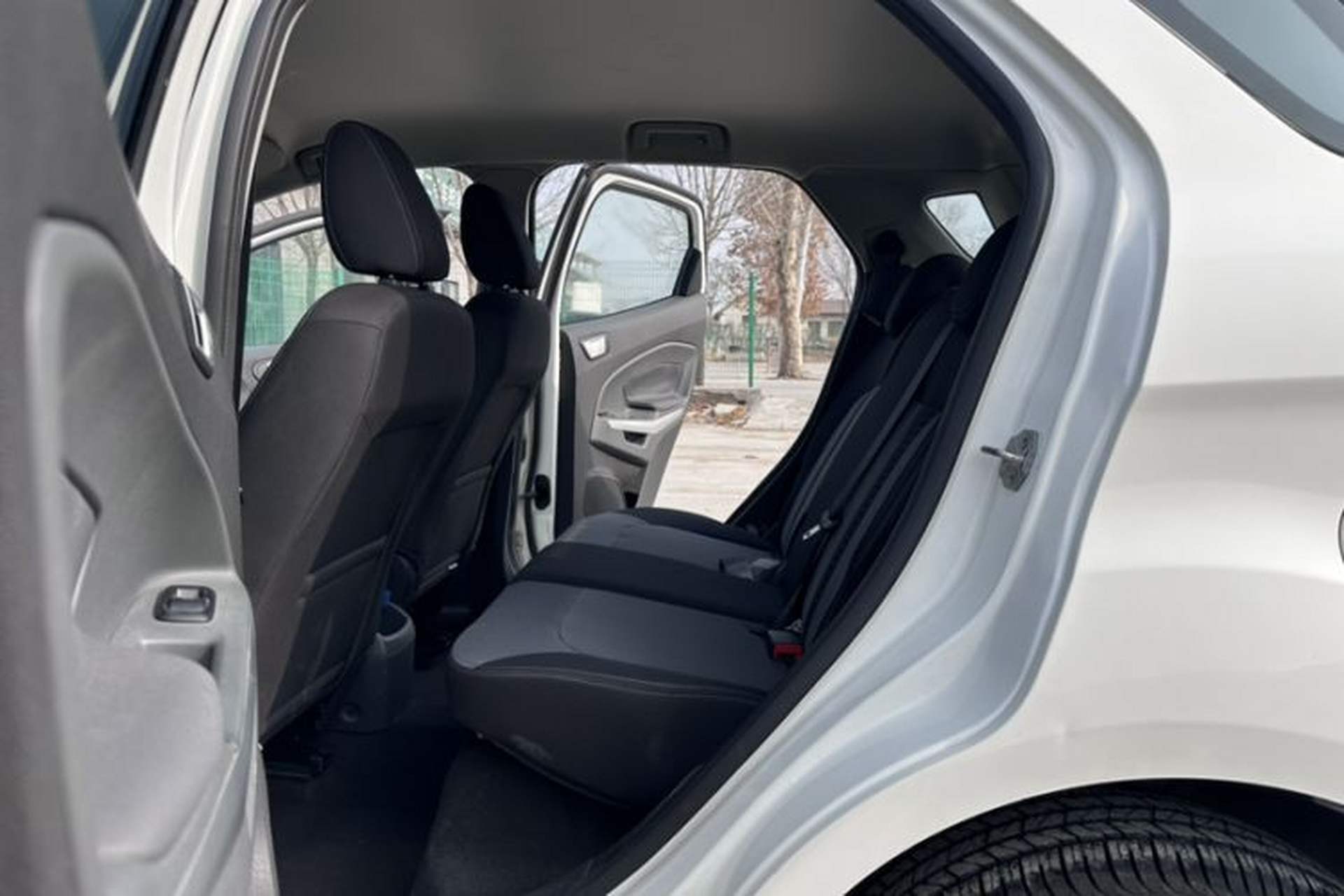 Used Ford EcoSport 2013 1.5L Automatic Fashion Model Interior 3