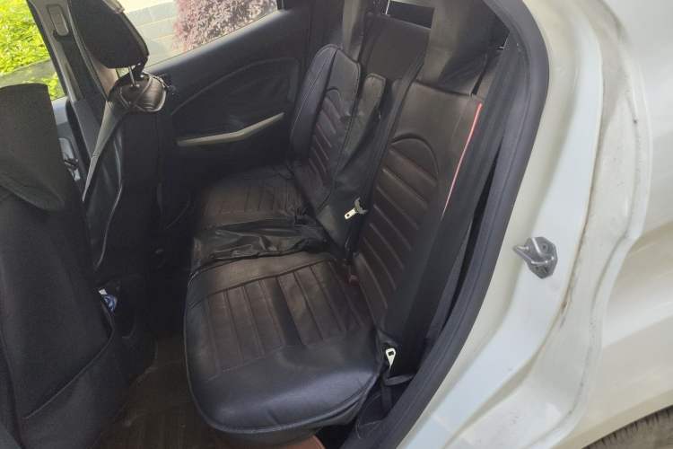 Used Ford EcoSport 2013 1.5L Automatic Fashion Model Interior 4