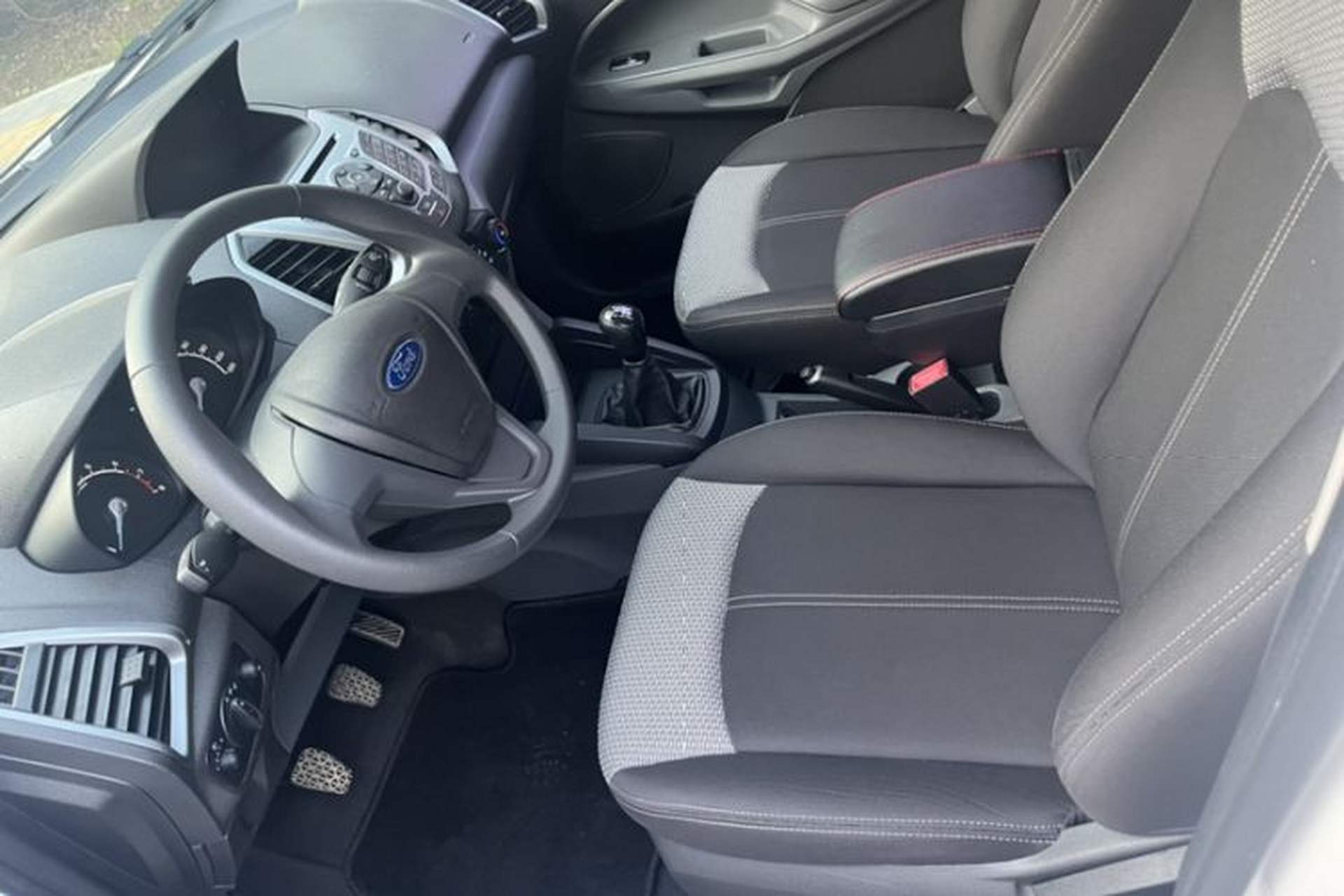 Used Ford EcoSport 2013 1.5L Manual Comfort Model Interior 5