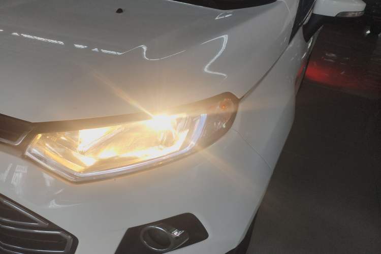 Used Ford EcoSport 2013 1.0L GTDi Manual Luxury Model Left Front Headlight