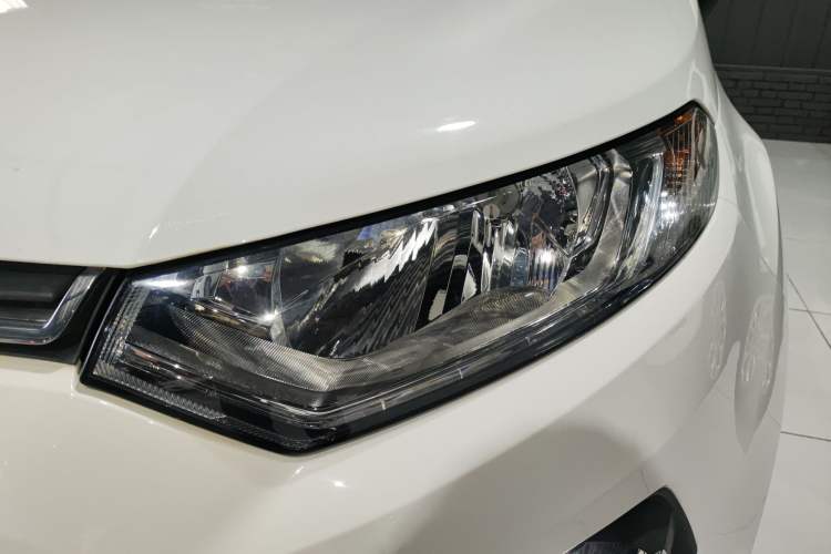 Used Ford EcoSport 2013 1.5L Automatic Prestige Model Left Front Headlight