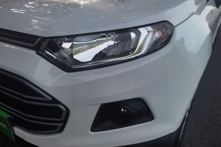 Used Ford EcoSport 2013 1.5L Automatic Fashion Model Left Front Headlight