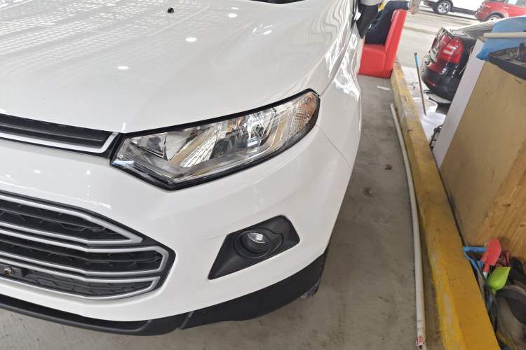 Used Ford EcoSport 2013 1.5L Automatic Fashion Model Left Front Headlight