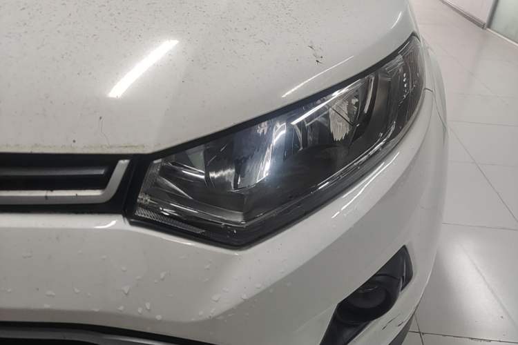 Used Ford EcoSport 2013 1.5L Automatic Fashion Model Left Front Headlight