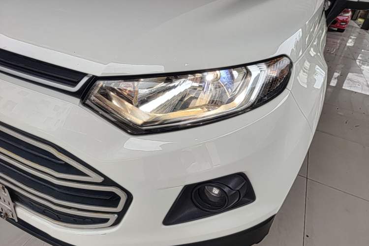 Used Ford EcoSport 2013 1.5L Automatic Fashion Model Left Front Headlight