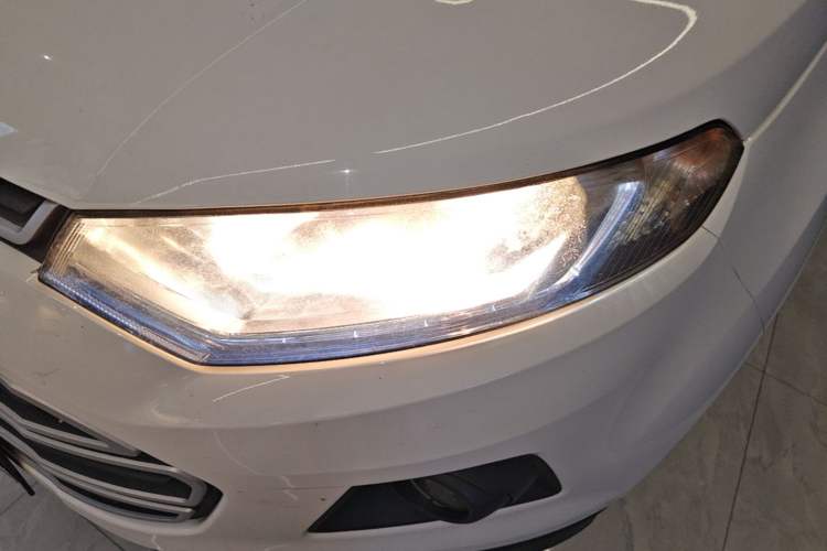 Used Ford EcoSport 2013 1.5L Manual Fashion Model Left Front Headlight
