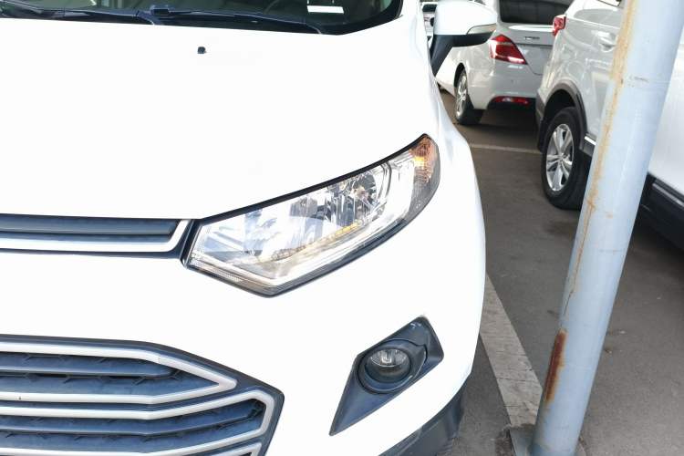 Used Ford EcoSport 2013 1.5L Automatic Fashion Model Left Front Headlight