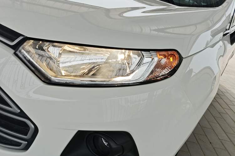 Used Ford EcoSport 2013 1.5L Automatic Fashion Model Left Front Headlight