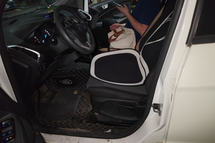 Used Ford EcoSport 2013 1.5L Automatic Fashion Model Left Front Seat