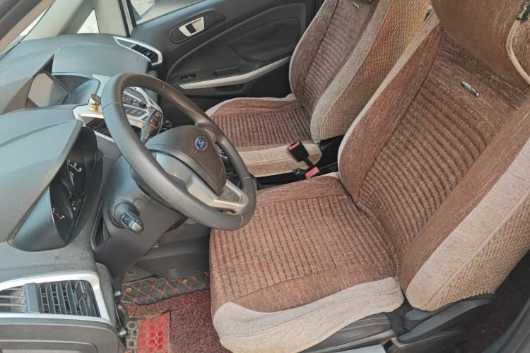 Used Ford EcoSport 2013 1.5L Manual Fashion Model Left Front Seat