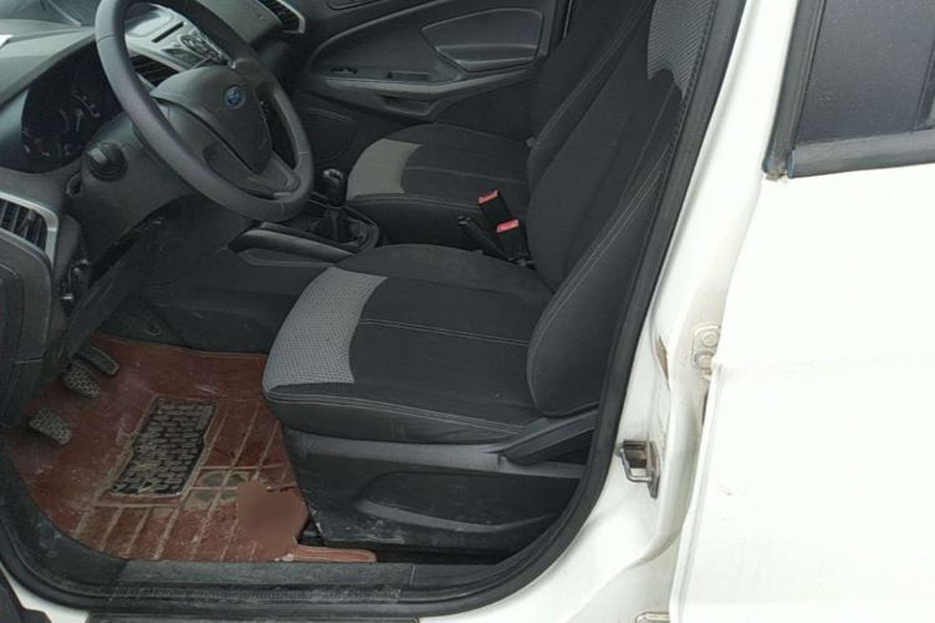 Used Ford EcoSport 2013 1.5L Manual Comfort Model Left Front Seat