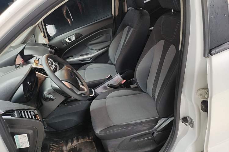 Used Ford EcoSport 2013 1.5L Automatic Fashion Model Left Front Seat