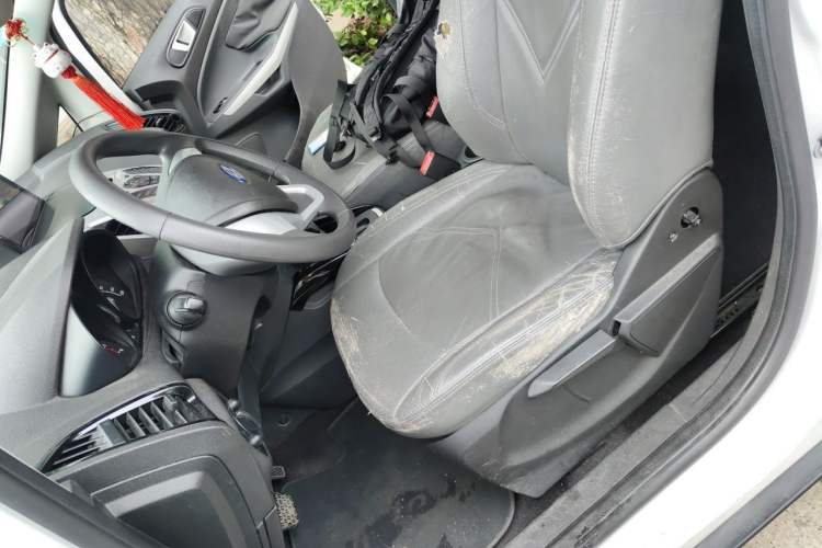 Used Ford EcoSport 2013 1.5L Automatic Fashion Model Left Front Seat