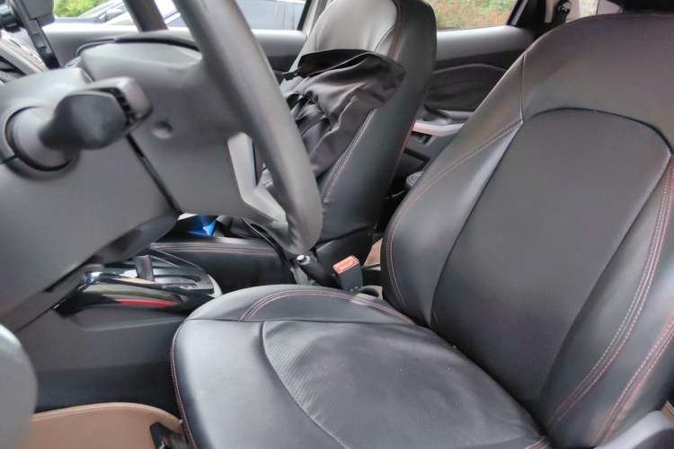 Used Ford EcoSport 2013 1.5L Automatic Fashion Model Left Front Seat