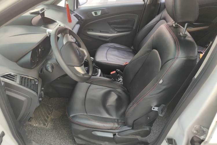 Used Ford EcoSport 2013 1.5L Manual Fashion Model Left Front Seat