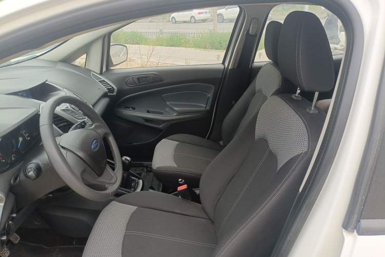 Used Ford EcoSport 2013 1.5L Manual Comfort Model Left Front Seat