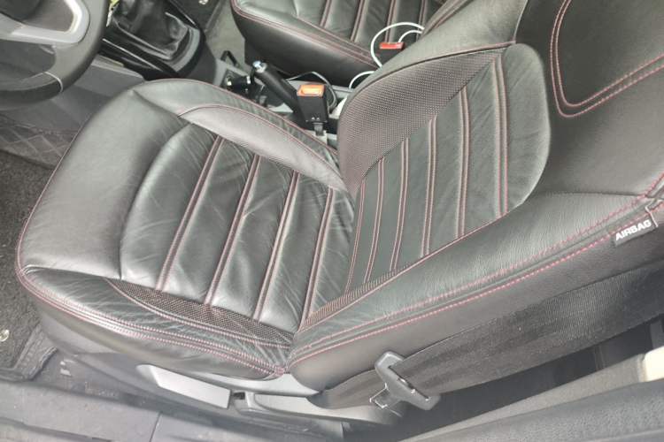 Used Ford EcoSport 2013 1.5L Manual Luxury Model Left Front Seat