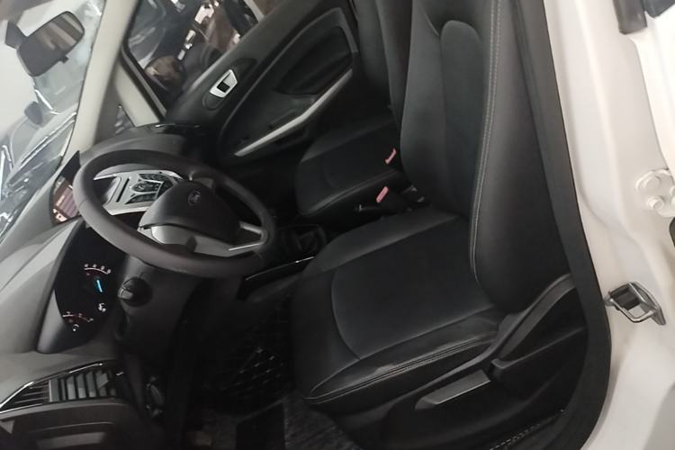 Used Ford EcoSport 2013 1.5L Manual Fashion Model Left Front Seat