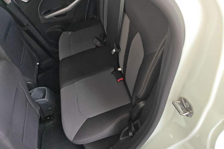 Used Ford EcoSport 2013 1.5L Automatic Fashion Model Left Rear Seat