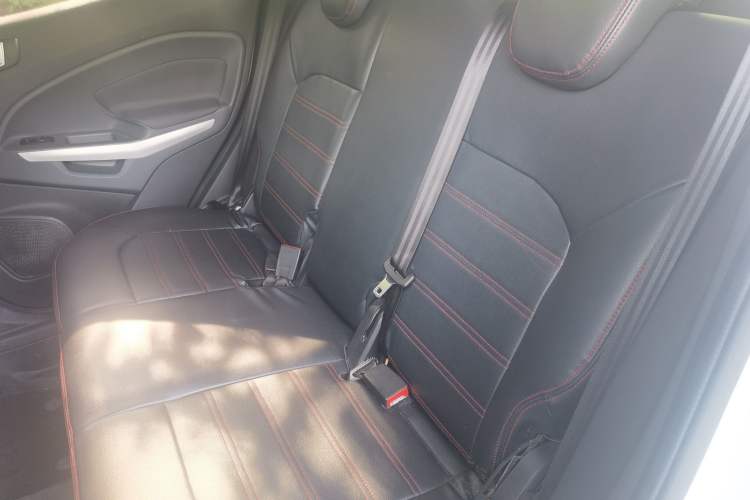 Used Ford EcoSport 2013 1.5L Automatic Fashion Model Left Rear Seat
