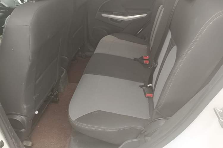 Used Ford EcoSport 2013 1.5L Automatic Fashion Model Left Rear Seat