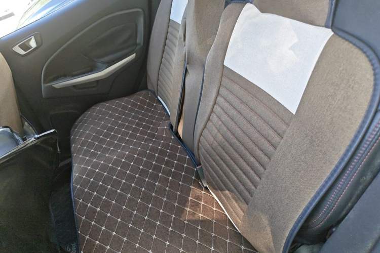 Used Ford EcoSport 2013 1.5L Manual Fashion Model Left Rear Seat