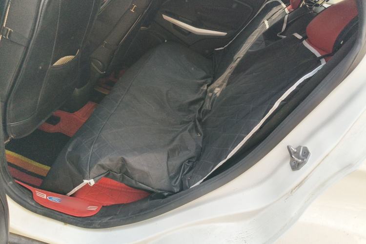 Used Ford EcoSport 2013 1.5L Automatic Fashion Model Left Rear Seat