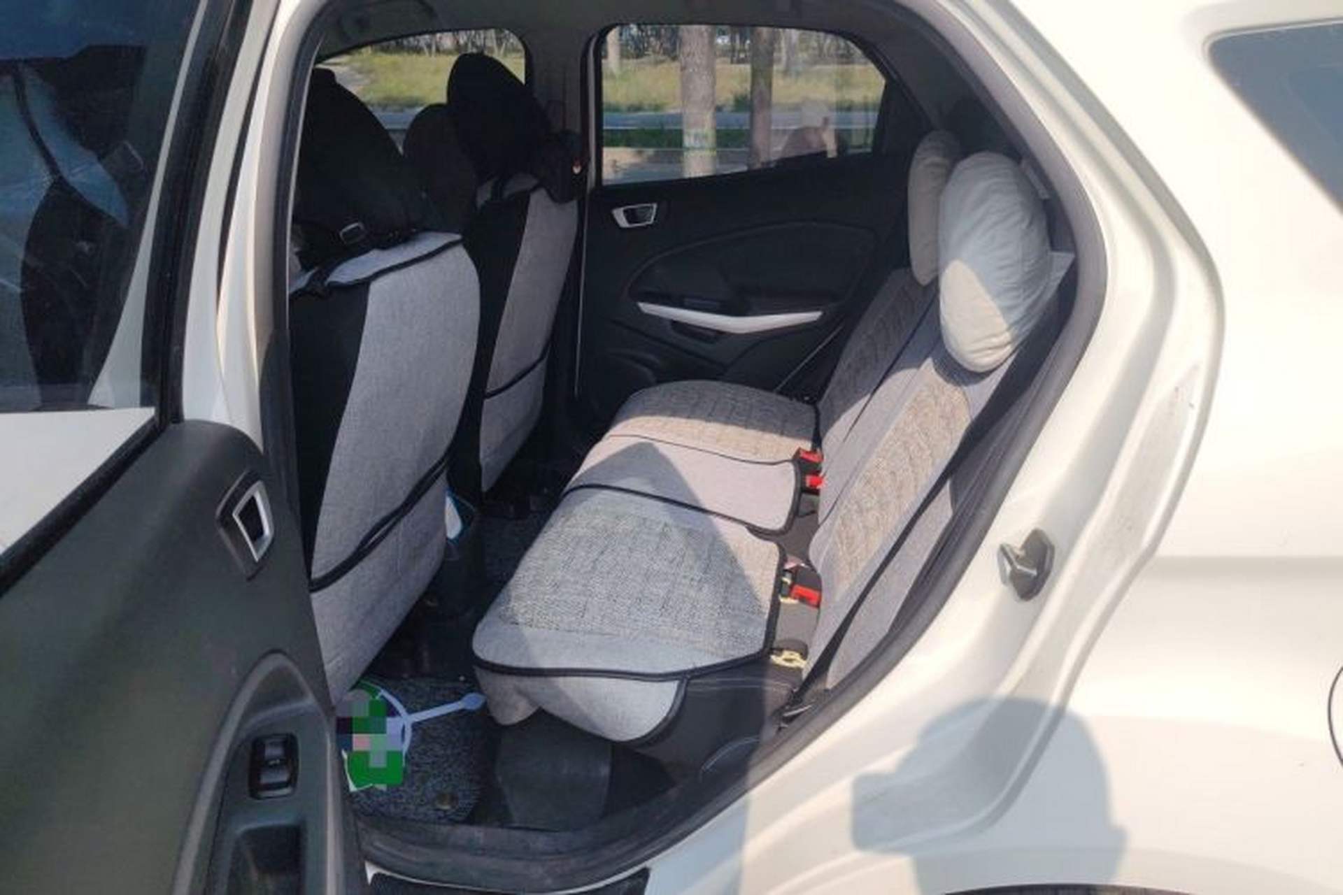 Used Ford EcoSport 2013 1.5L Automatic Fashion Model Left Rear Seat