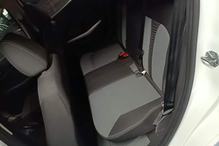 Used Ford EcoSport 2013 1.5L Manual Fashion Model Left Rear Seat