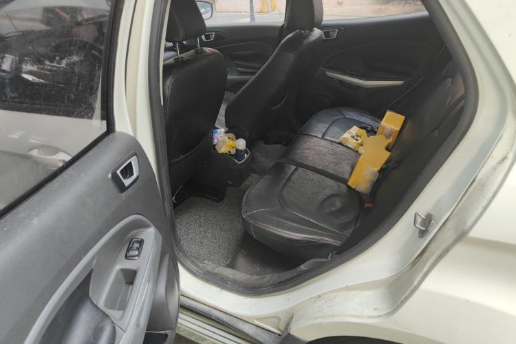 Used Ford EcoSport 2013 1.5L Manual Fashion Model Left Rear Seat