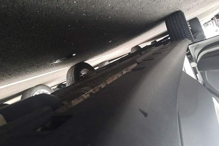 Used Ford EcoSport 2013 1.5L Manual Fashion Model Left Side Sill