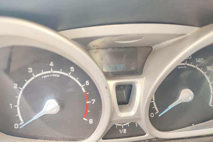 Used Ford EcoSport 2013 1.5L Automatic Prestige Model Odometer Close Up