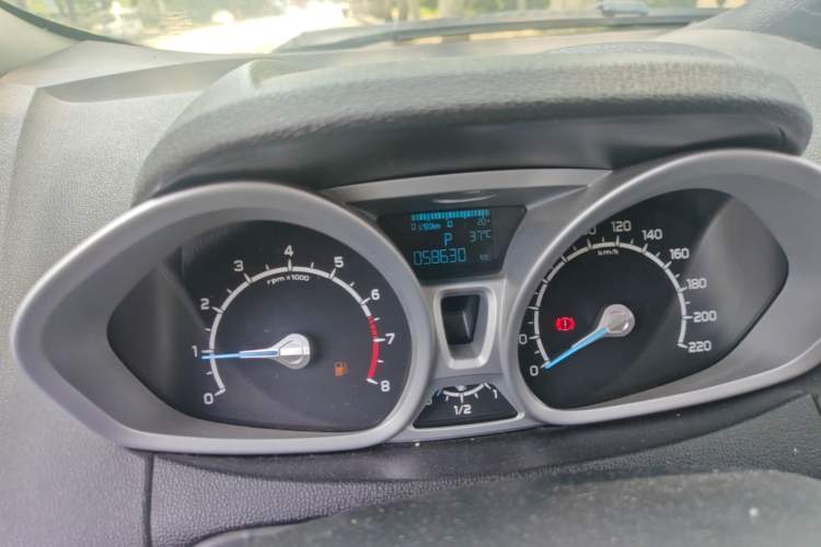 Used Ford EcoSport 2013 1.5L Automatic Prestige Model Odometer Close Up