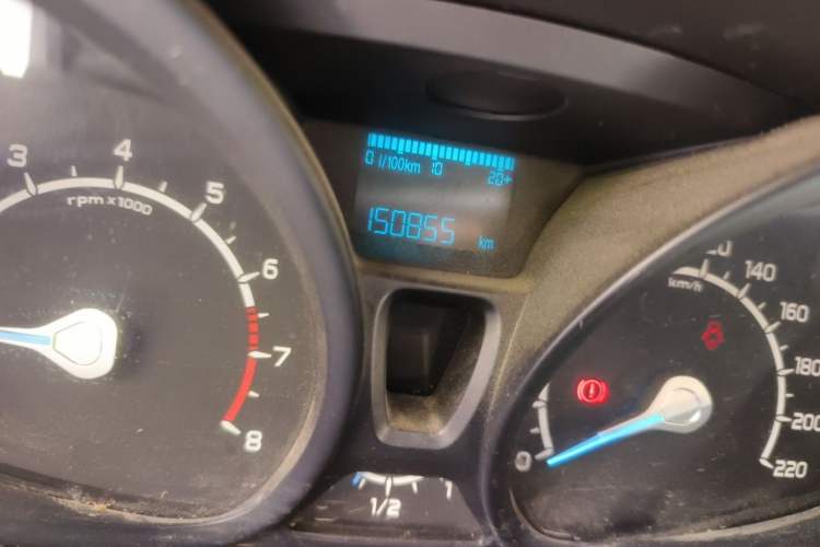 Used Ford EcoSport 2013 1.5L Manual Comfort Model Odometer Close Up