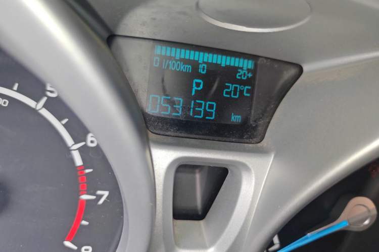 Used Ford EcoSport 2013 1.5L Automatic Prestige Model Odometer Close Up