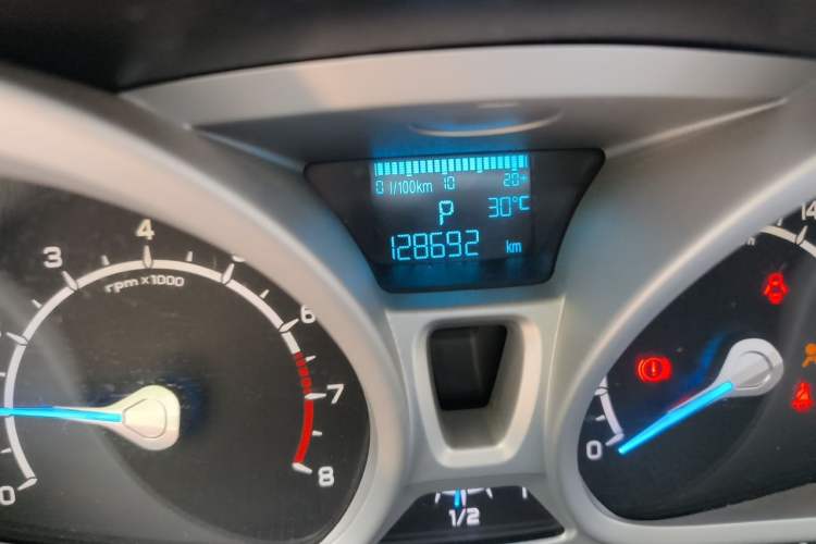 Used Ford EcoSport 2013 1.5L Automatic Prestige Model Odometer Close Up